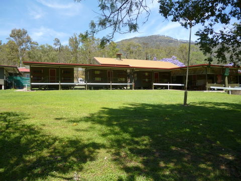 Christmas Creek Cafe & Cabins - Tourism Guide 3