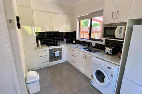 Jacaranda Wey B & B - Travel Agents 4