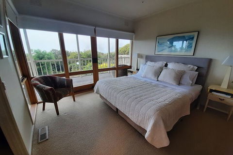 Jackson's Dromana - Tourism Guide 5