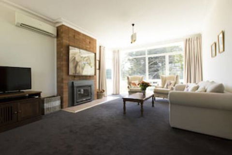 Farm Club Australia - Travel Search 0