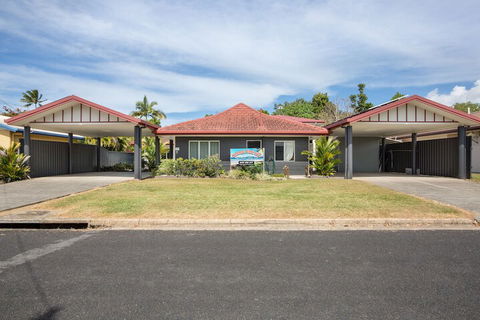 Kurrimine Beach Huts - Travel Search 3