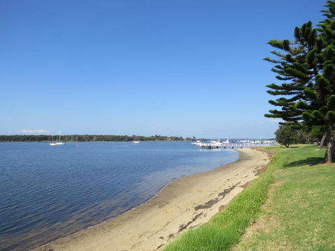 Unit 2 Ballingalla Apartments - Tourism Guide 3