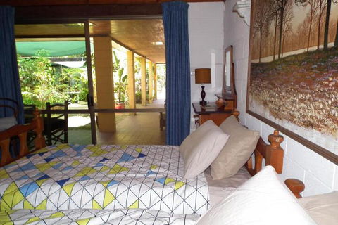 Shady Grove B & B - Travel Search 5