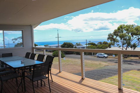 Bayview House - Travel Search 3