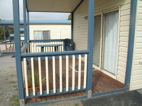Elliston Waterloo Bay Tourist Park - Travel Agents 4