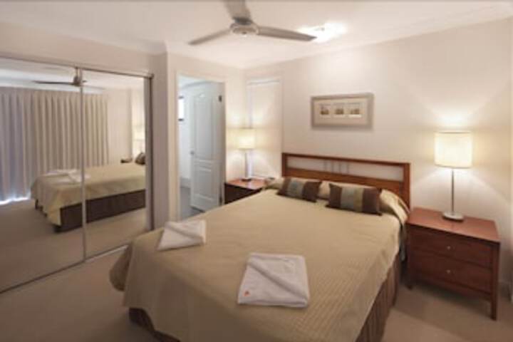 Mount Coolum QLD Travel Search