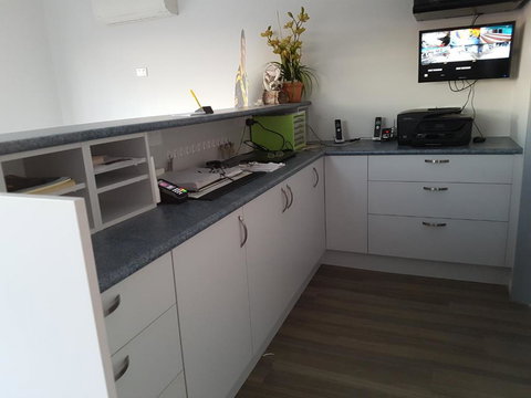 Reef Gardens Motel - Travel Agents 4