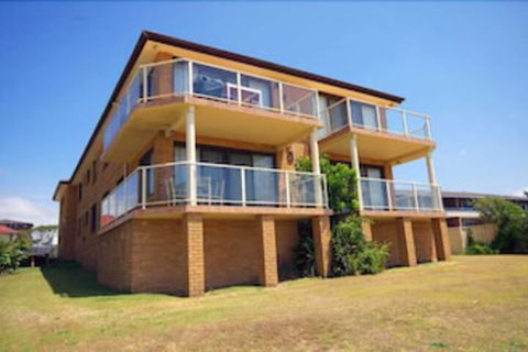 Avilla Court 2 - Tourism Guide 0