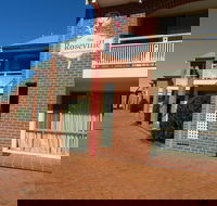 The Roseville Apartments