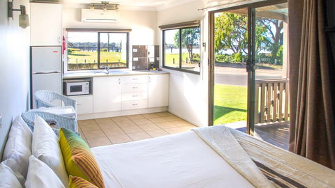 South Coast Retreat - Tourism Guide 6