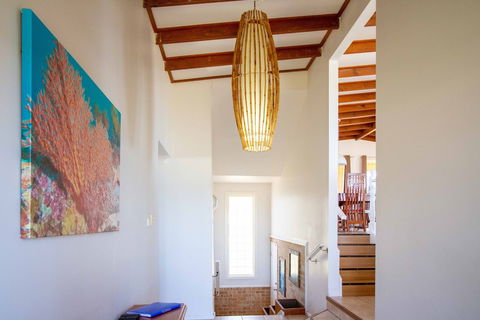 South Coast Retreat - Tourism Guide 0