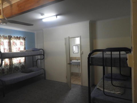 Kalbarri Backpackers YHA - Tourism Guide 4