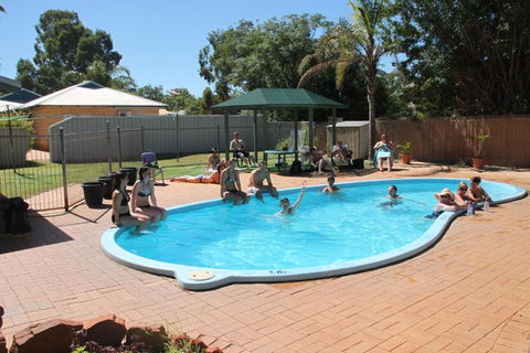 Kalbarri Backpackers YHA - Tourism Guide 1