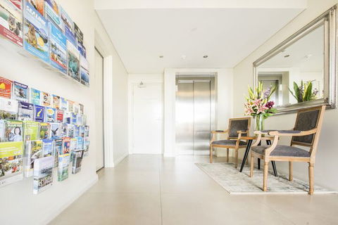 Zappeion Apartments - Tourism Guide 3