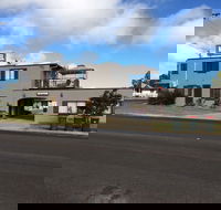 Warwick Vines Motel - Travel Agents
