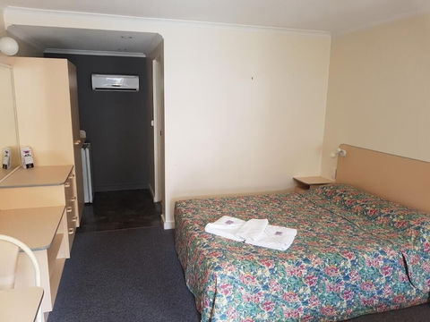 Mid Coast Motor Inn - Cruises Travel 4