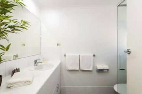 Bay Beauty Studios - Tourism Guide 1