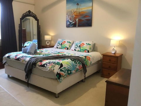 A Homestead On Market - Tourism Guide 6
