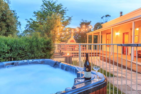 Country House Retreat - Cruises Travel 2