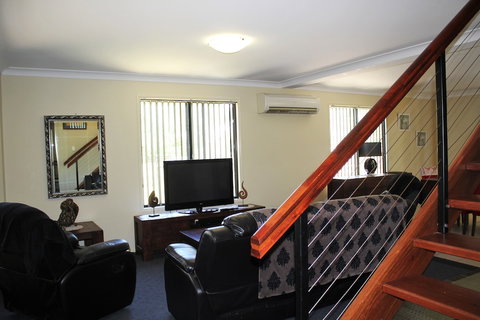 Dalby Apartments Self Contained Motel - Travel Agents 5