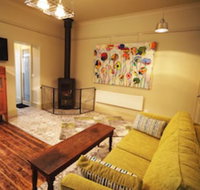 Latrobe Art Apartments - Travel Agents