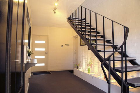 Angaston Mews Apartments - Travel Agents 2