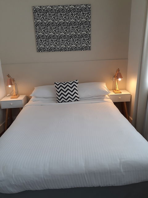 Belmont Palms Motel - Travel Search 2