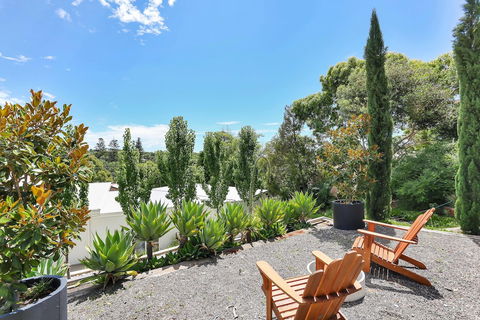 Barossa White House - Tourism Guide 4