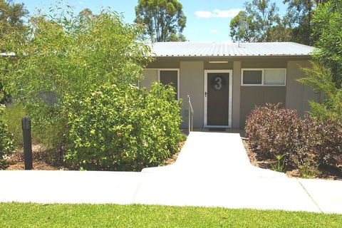 Honeybee Country Accommodation - Tourism Guide 2