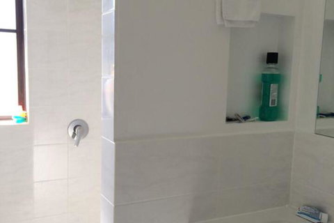 Maple Tree Cottage - Travel Agents 3