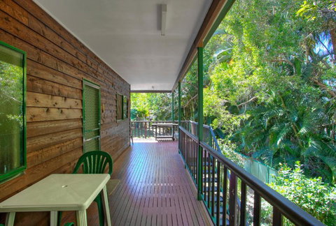 Merindah - Travel Agents 4