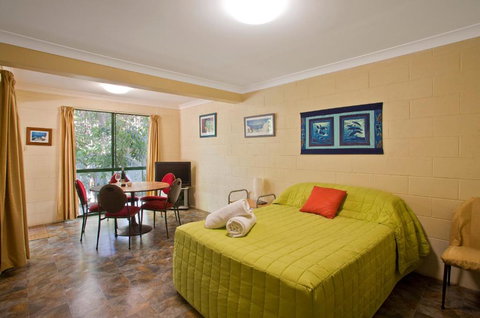 Merindah - Travel Agents 2