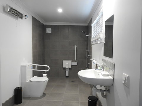 Lismore Lake Holiday Park - Travel Agents 2