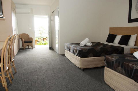 Jackaroo Motel - Tourism Guide 3