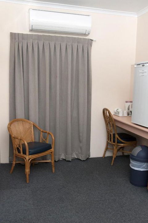 Jackaroo Motel - Tourism Guide 5