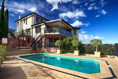 Cape View Manor Bed & Breakfast - Cruises Travel 2