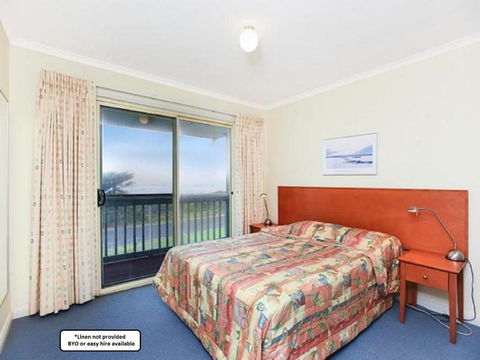 Tahren Beachfront Shack - Travel Agents 3