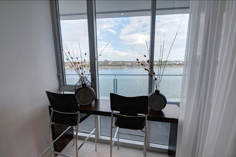 Bridgepoint 502 - Cruises Travel 3