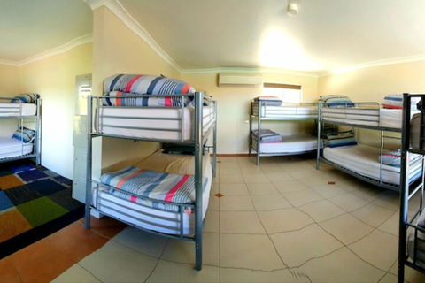 Jump Inn Alice Budget Accommodation - Travel Search 7