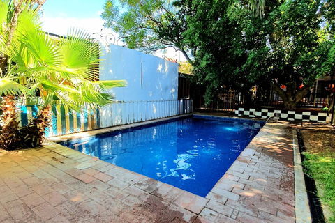 Jump Inn Alice Budget Accommodation - Travel Search 2