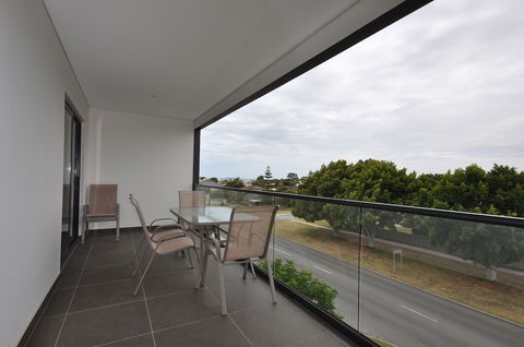 Coastal By Rockingham Apartments - Tourism Guide 3