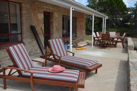 Ratcliff Cottage - Cruises Travel 4