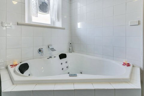 THE CHURCH Gawler Barossa Region - Tourism Guide 7