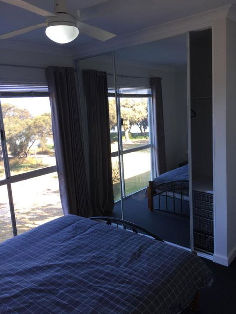 Falcon Bay 4x4 Townhouse - Cruises Travel 4