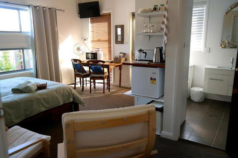 Serenity Lodge For Couples - Travel Search 6