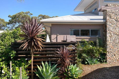 Serenity Lodge For Couples - Travel Search 2