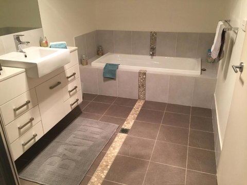 Paradise By The Bay - Travel Agents 6