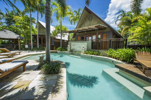 Pure Magnetic Villa 1 - Travel Search 3