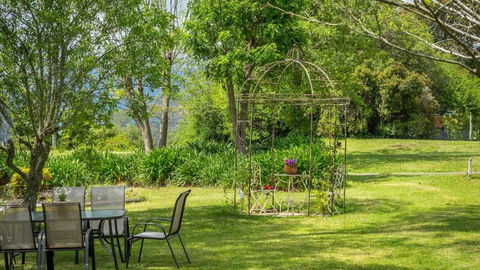Vicarage View Cottage - Travel Search 3