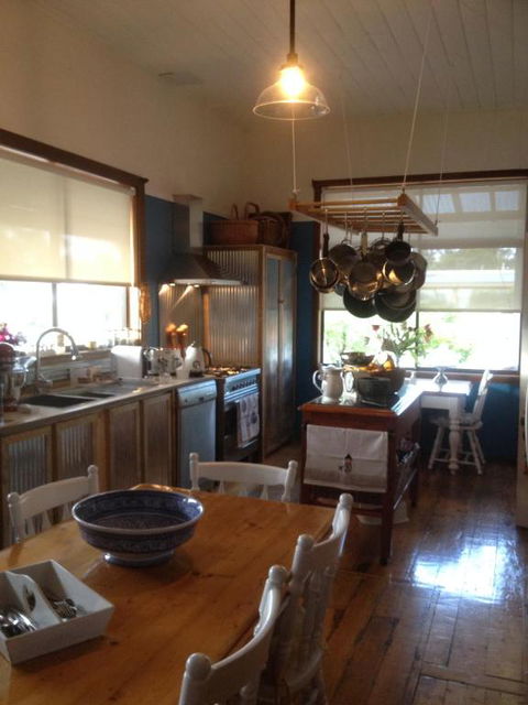 Ivy May Cottage - Cruises Travel 4